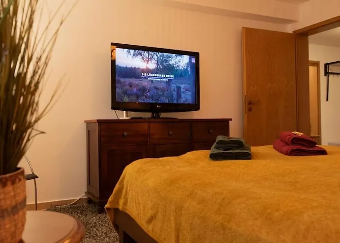 Schnuckenstube Souterrain Im Gruenen 施内沃丁根